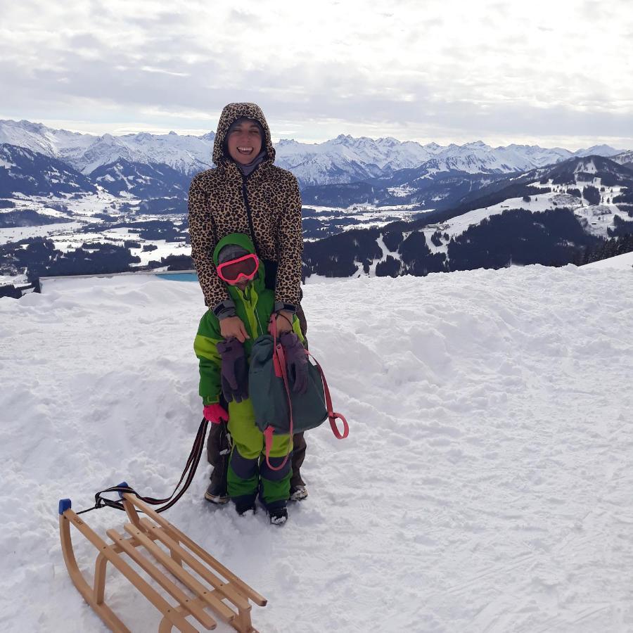 #Staywild29 - Gemuetliche Ferienwohnung Im Allgaeu Kempten Bagian luar foto